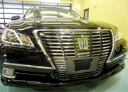 TOYOTA �N���E��